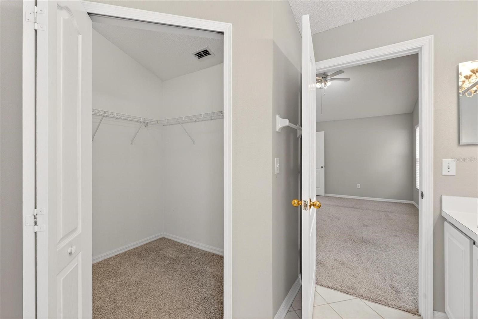 Image 31 of 43 For 938 Jadestone Circle