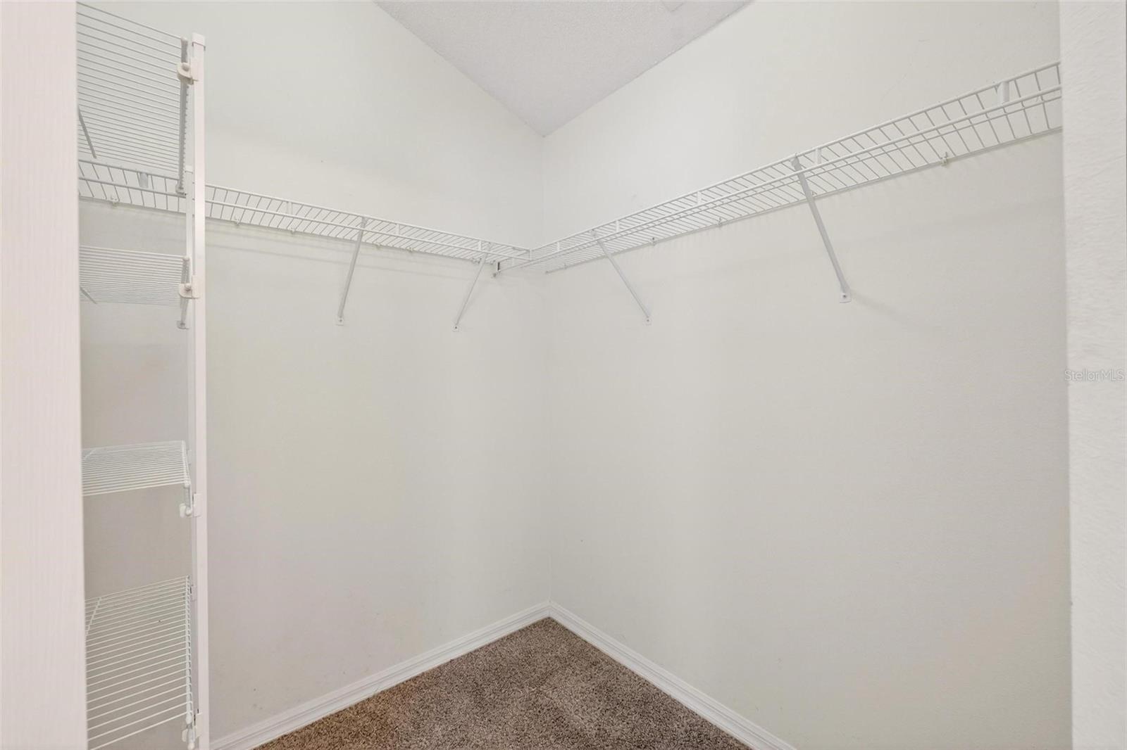 Image 32 of 43 For 938 Jadestone Circle