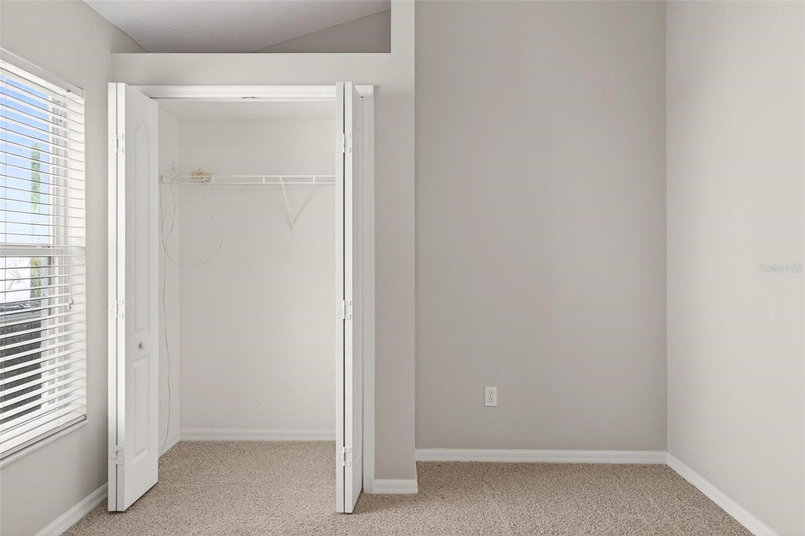 Image 36 of 43 For 938 Jadestone Circle