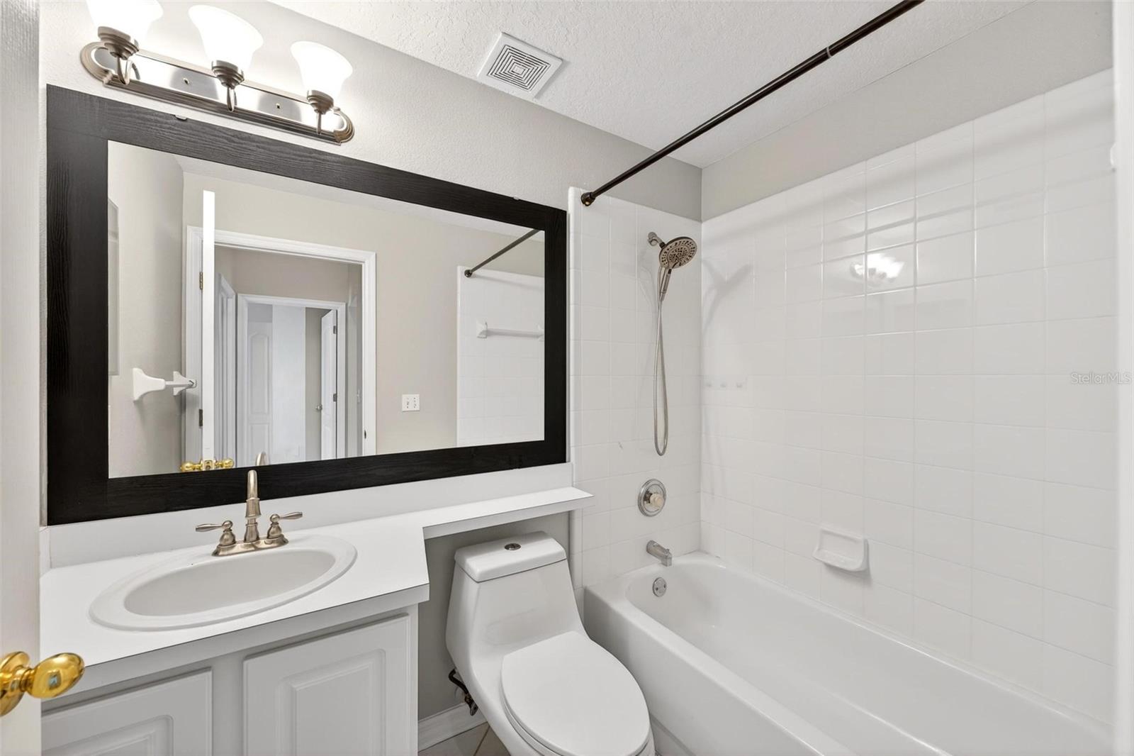 Image 41 of 43 For 938 Jadestone Circle