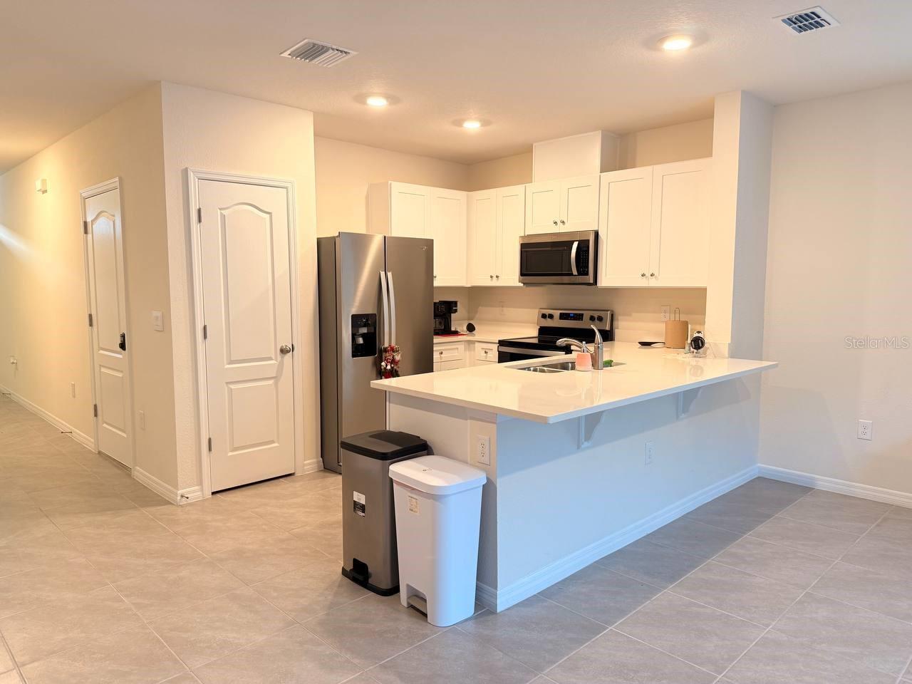 Listing photo id 8 for 2333 Penguin Boulevard