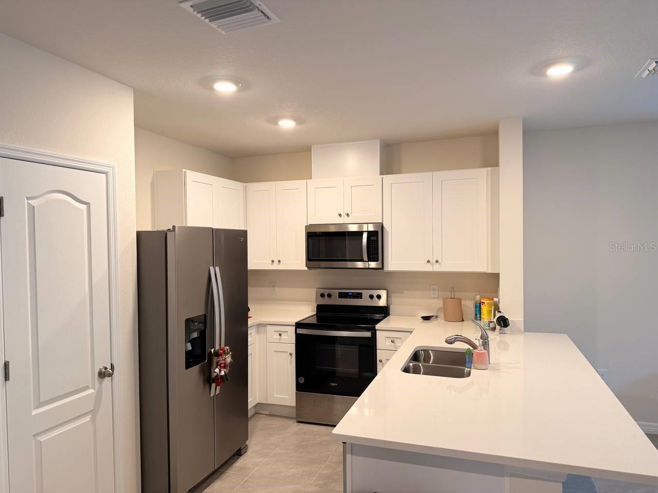 Listing photo id 6 for 2333 Penguin Boulevard