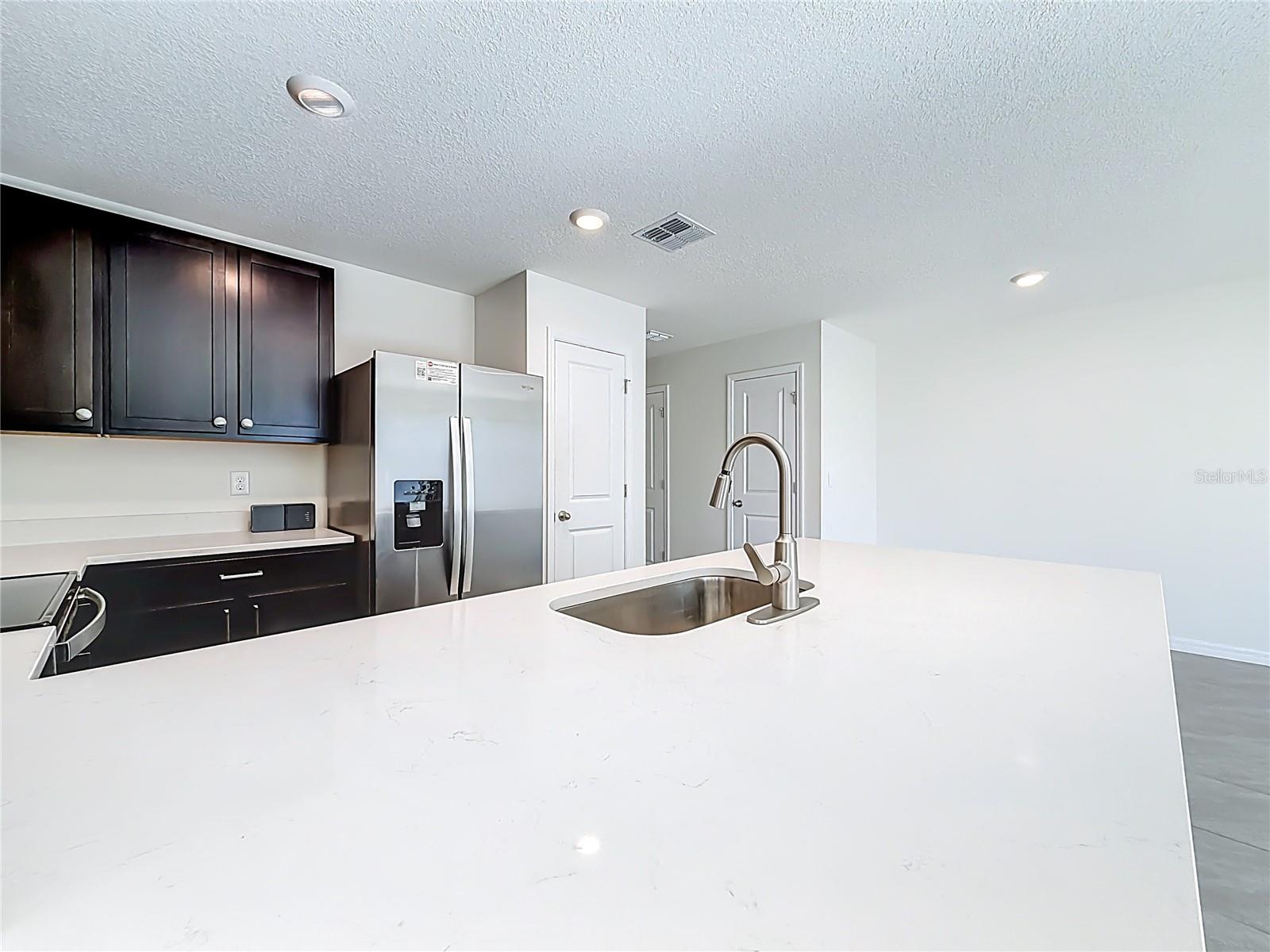 Image 16 of 60 For 6687 81st Loop