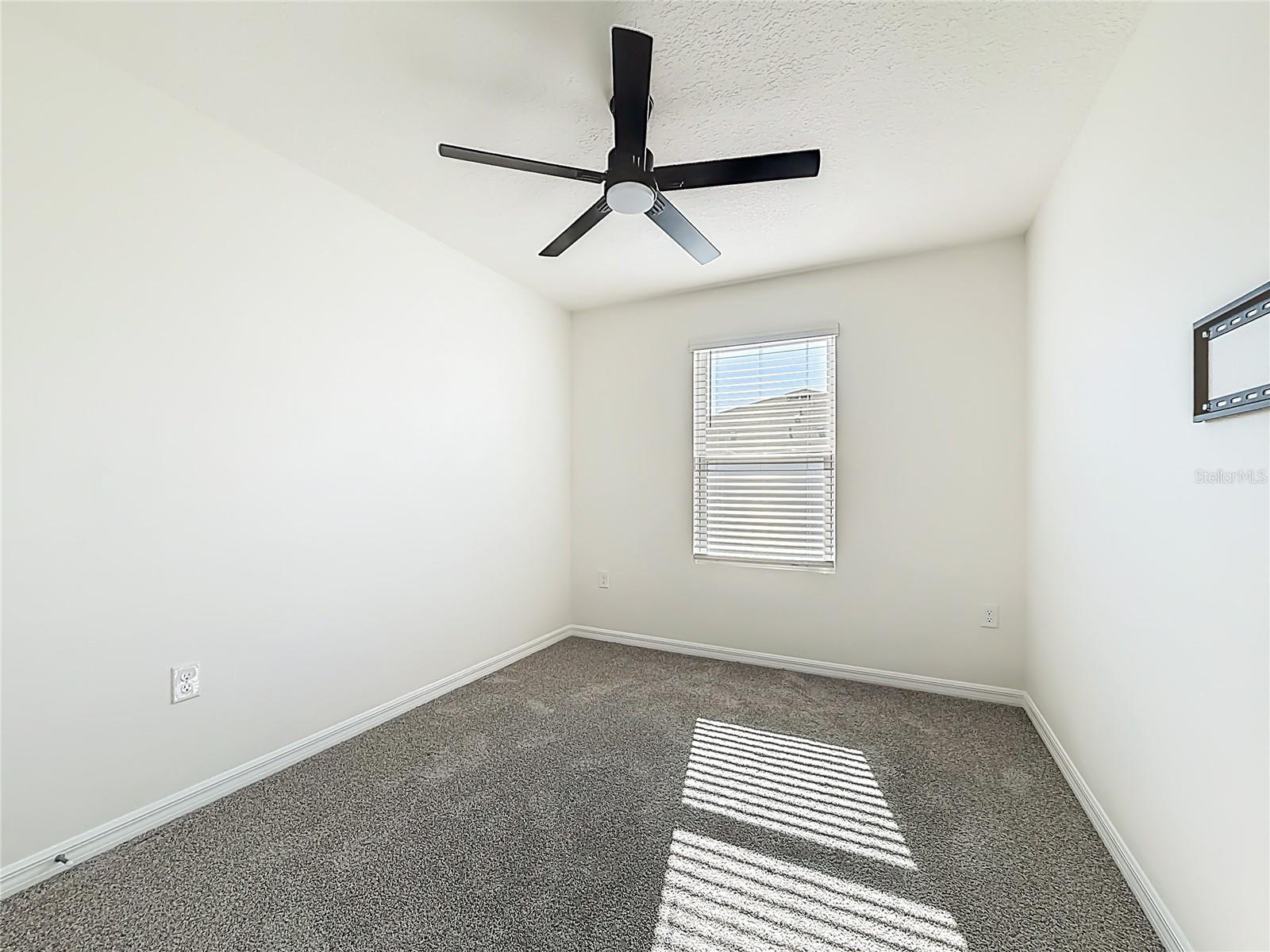 Image 24 of 60 For 6687 81st Loop