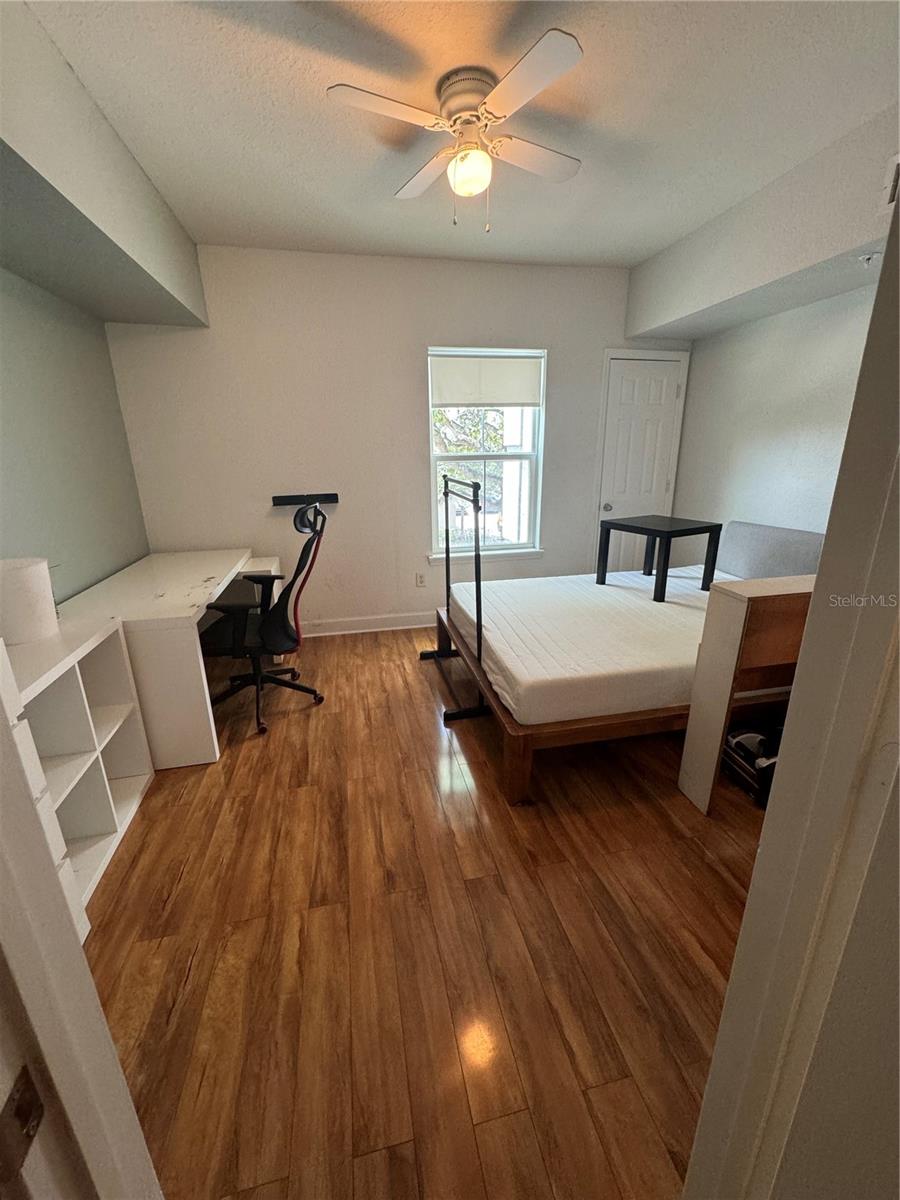 Image 17 of 23 For 204 South Street 1055