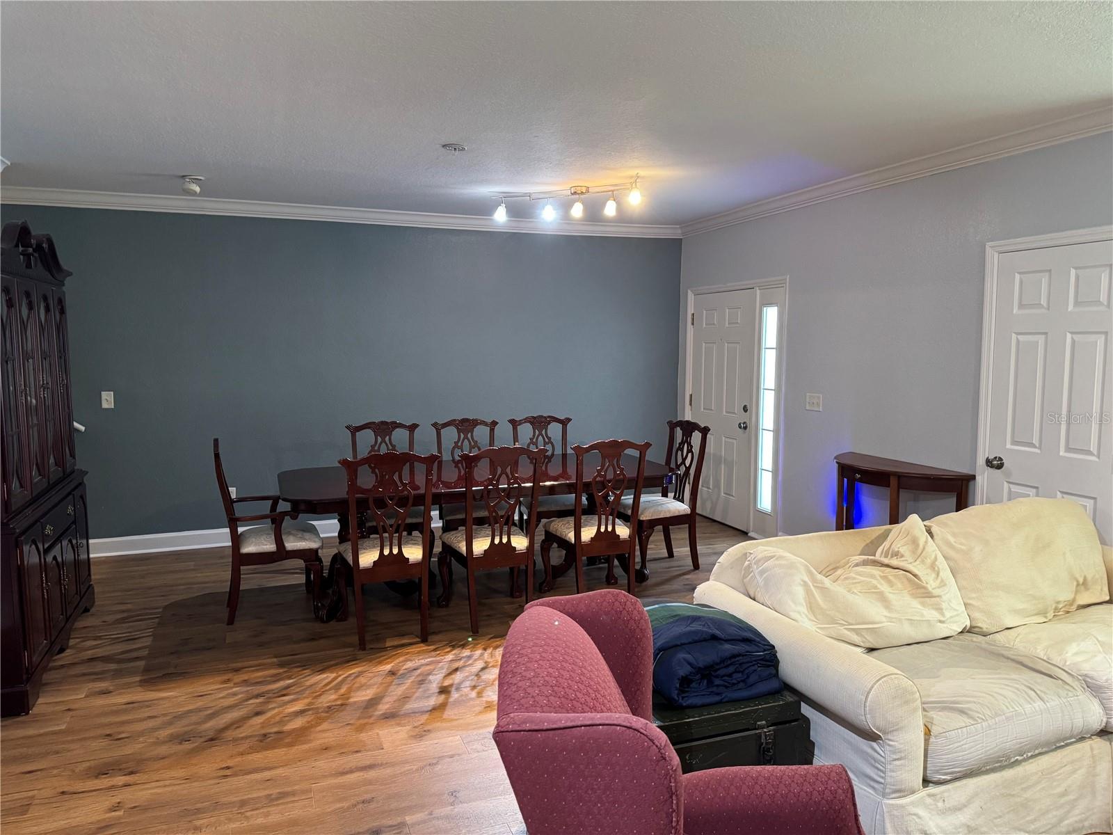 Image 8 of 23 For 204 South Street 1055