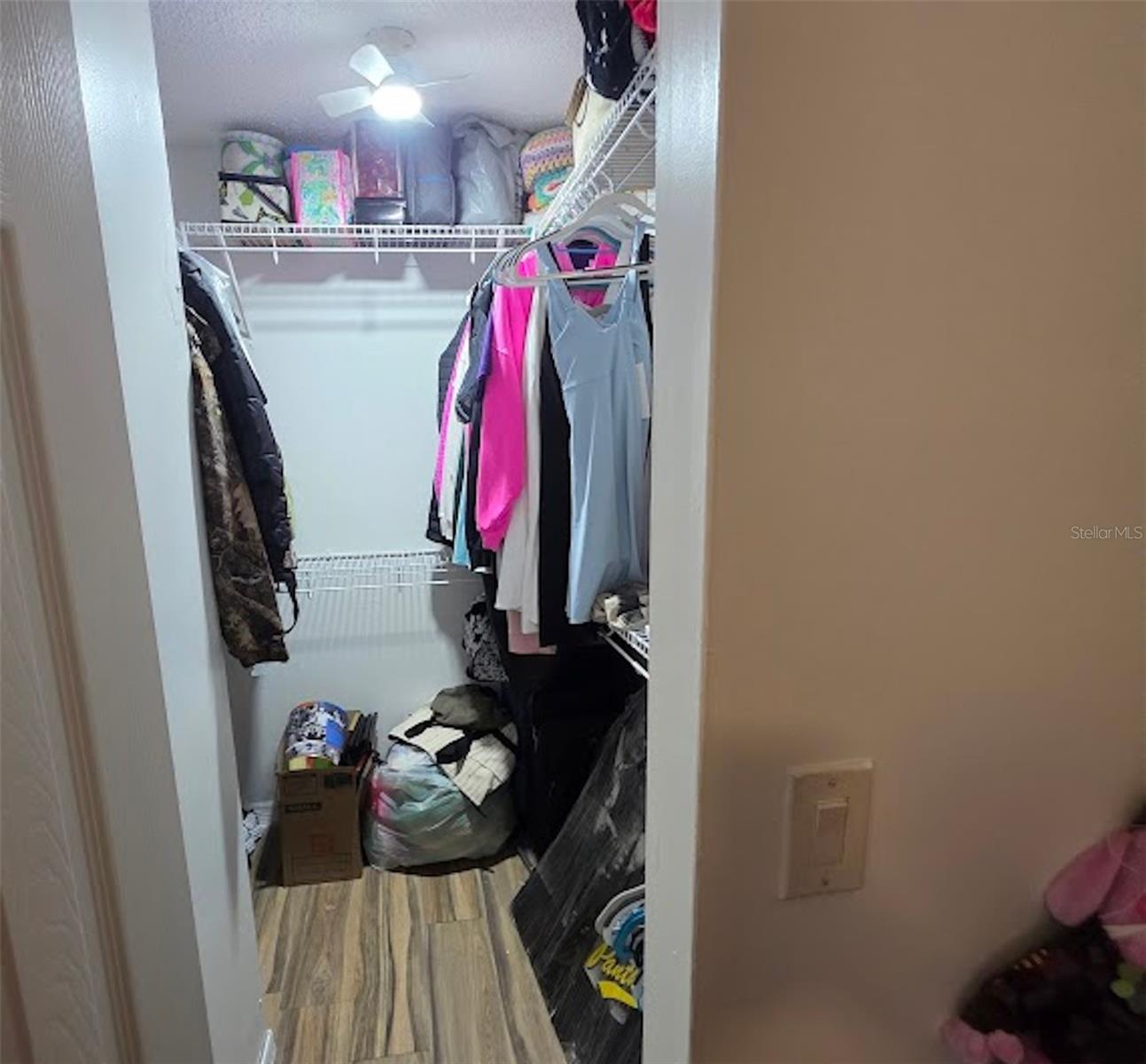 Image 20 of 41 For 250 'perth Avenue