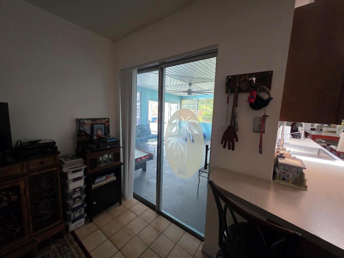 Image 5 of 41 For 250 'perth Avenue