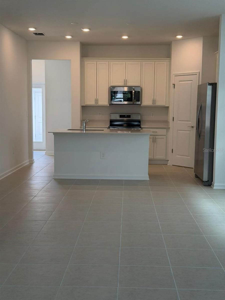 Image 10 of 31 For 6056 Zen Way