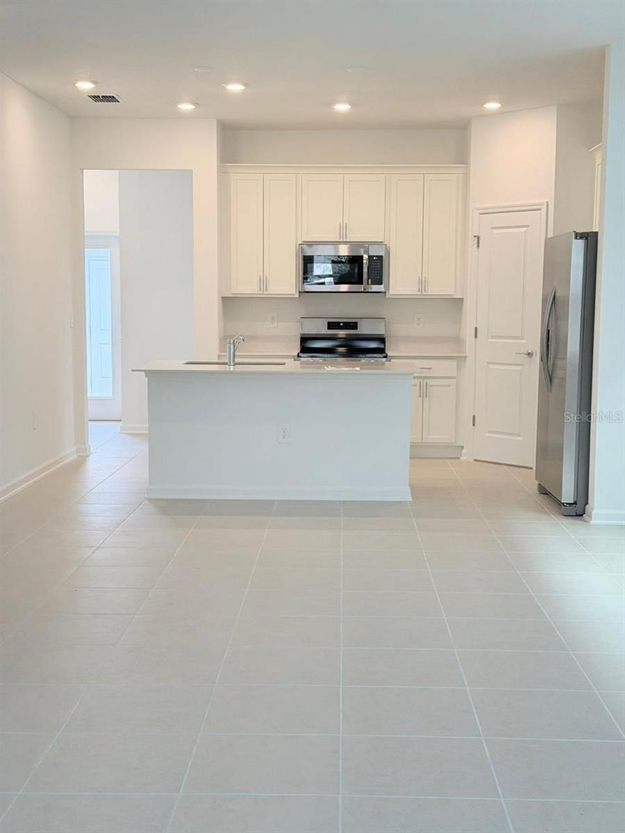 Image 11 of 31 For 6056 Zen Way