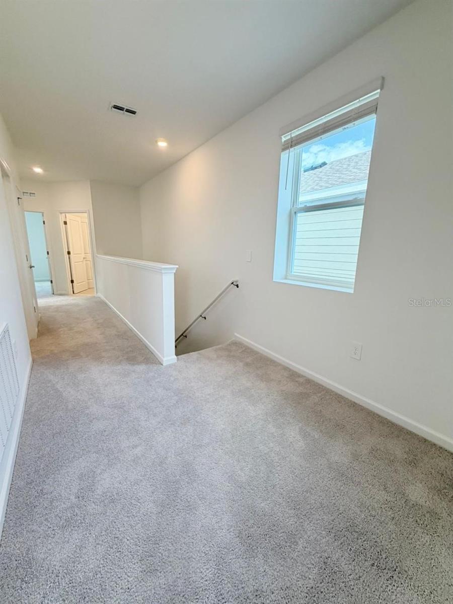 Image 21 of 31 For 6056 Zen Way