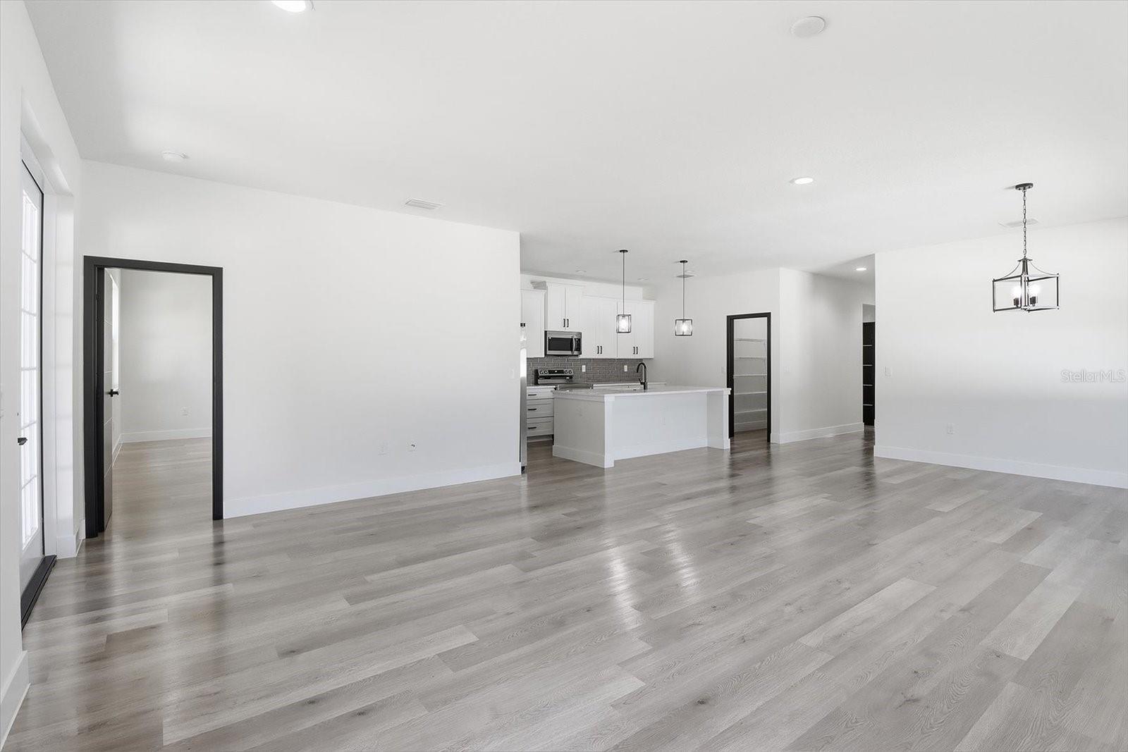 Image 11 of 43 For 15283 59th Court