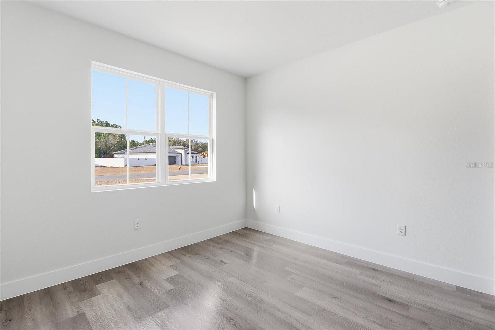 Image 29 of 43 For 15283 59th Court