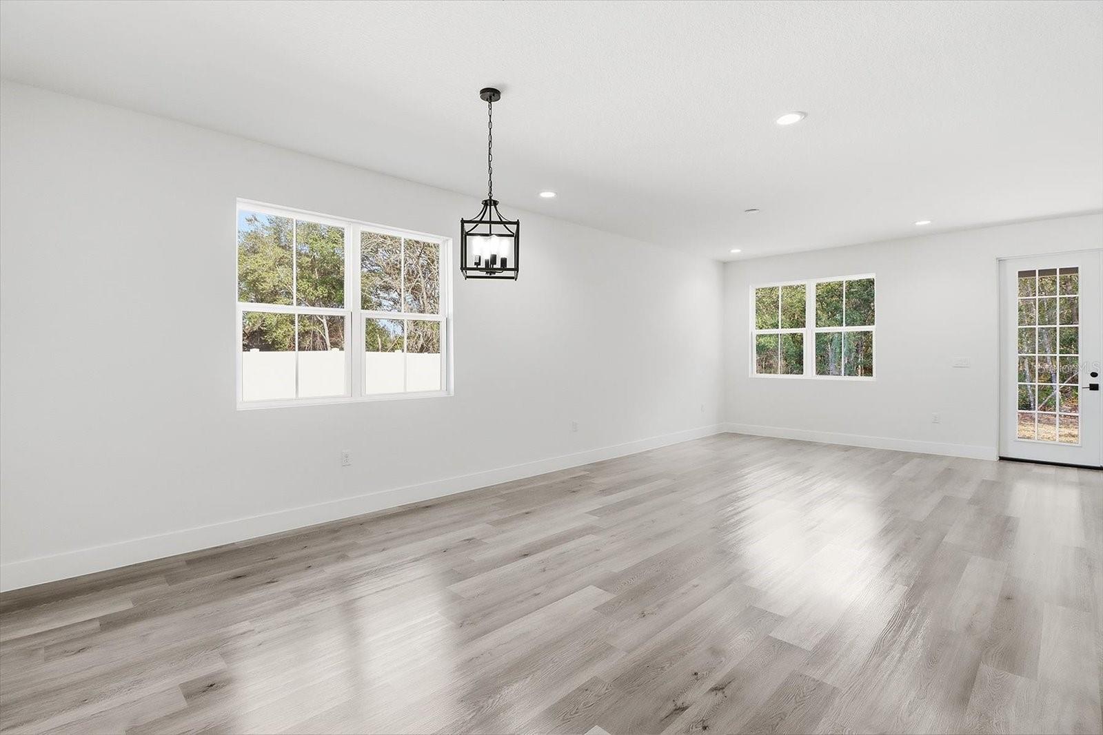 Image 8 of 43 For 15283 59th Court