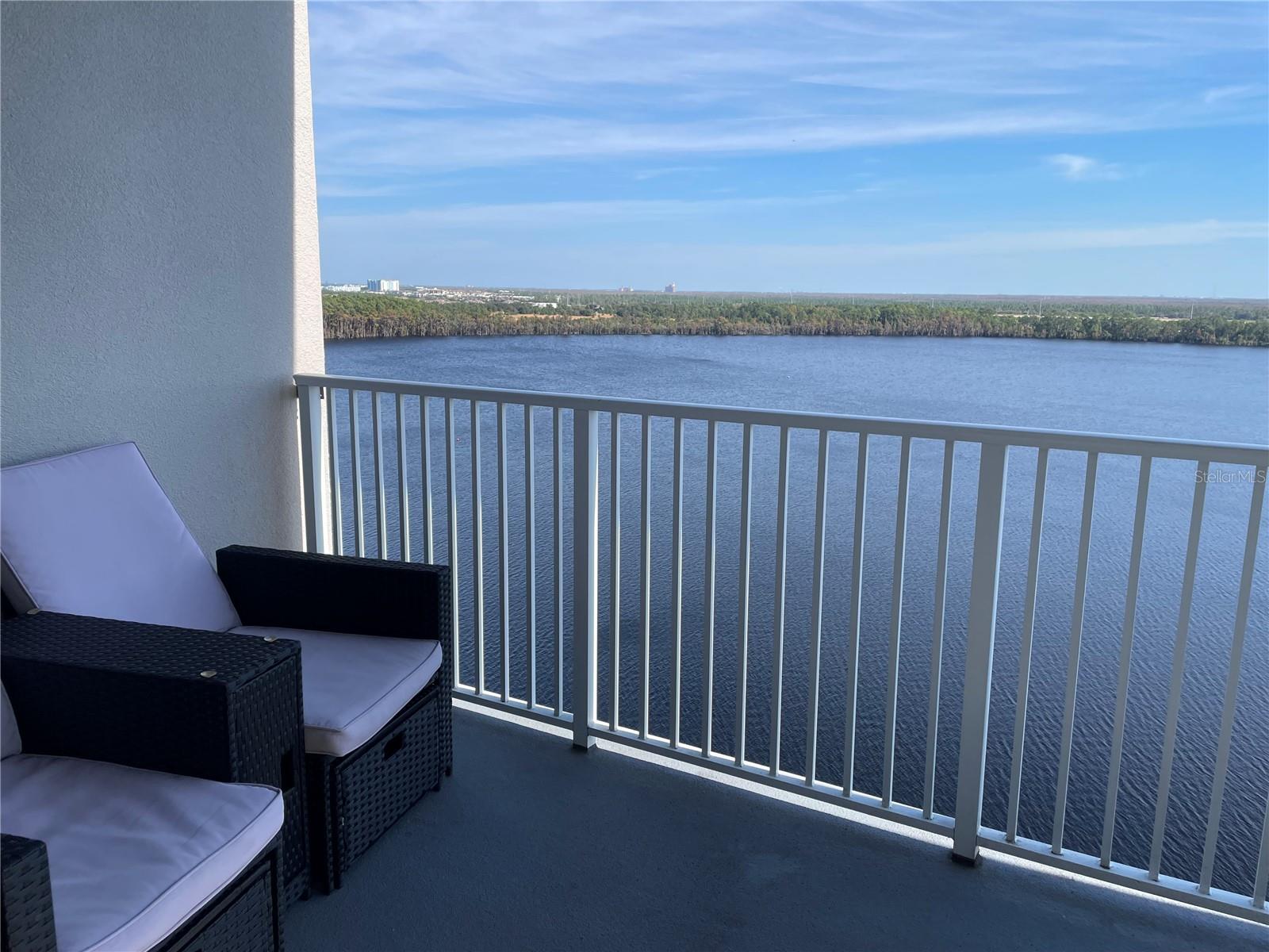 Image 11 of 21 For 13427 Blue Heron Beach Drive #2-1207