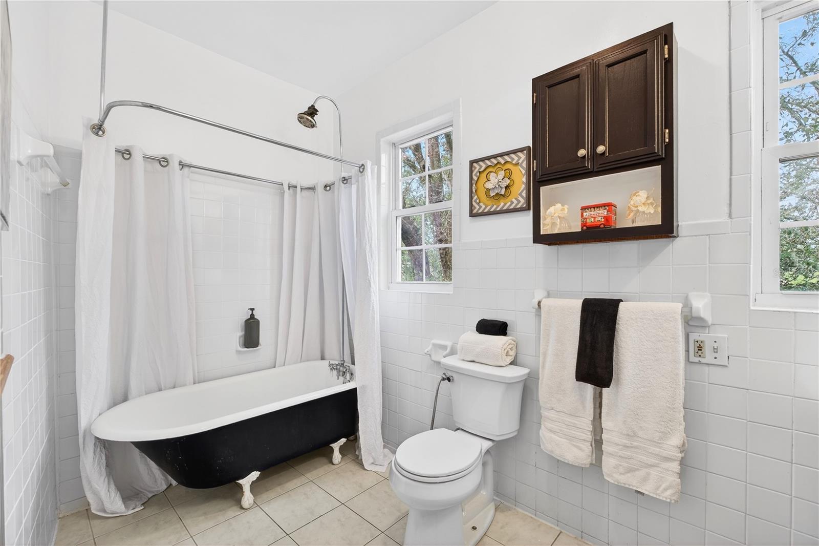 Image 28 of 40 For 1305 Washington Avenue