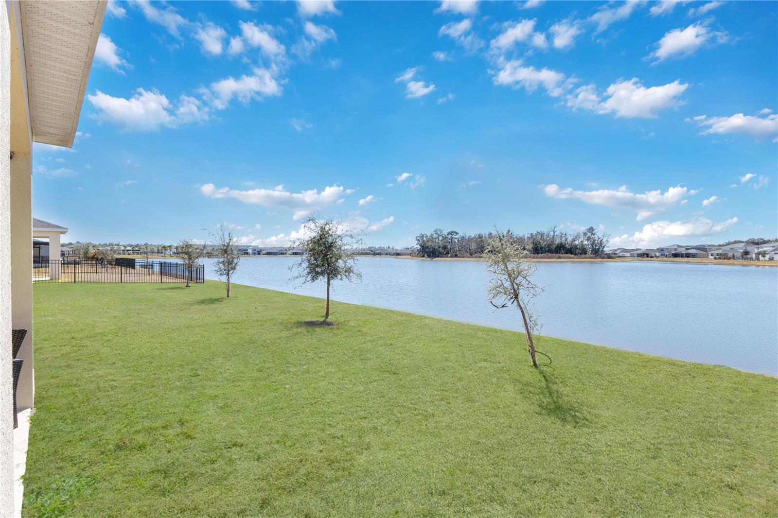 Image 32 of 42 For 5018 Royal Point Avenue