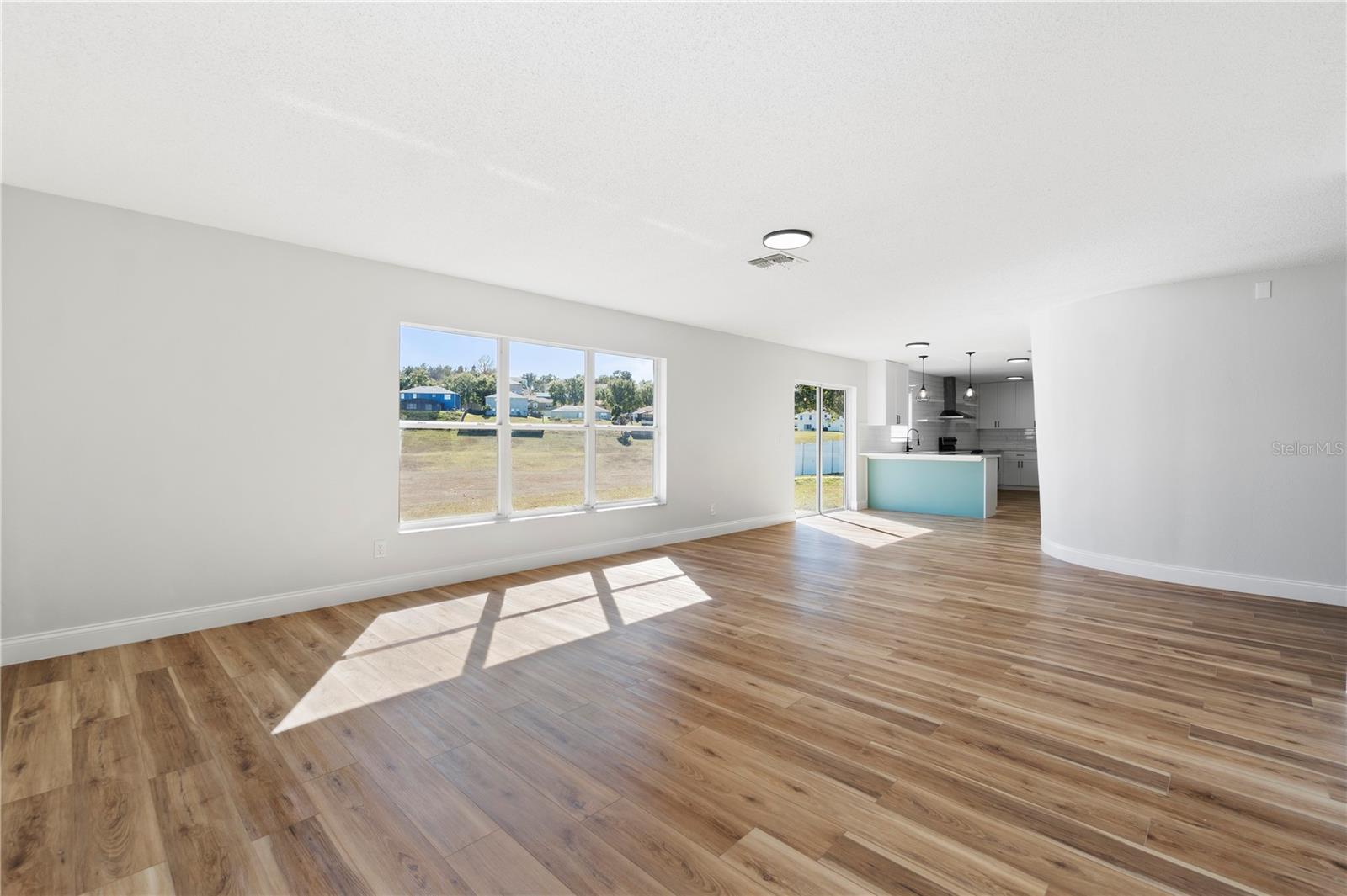 Image 9 of 38 For 1893 Vale Drive