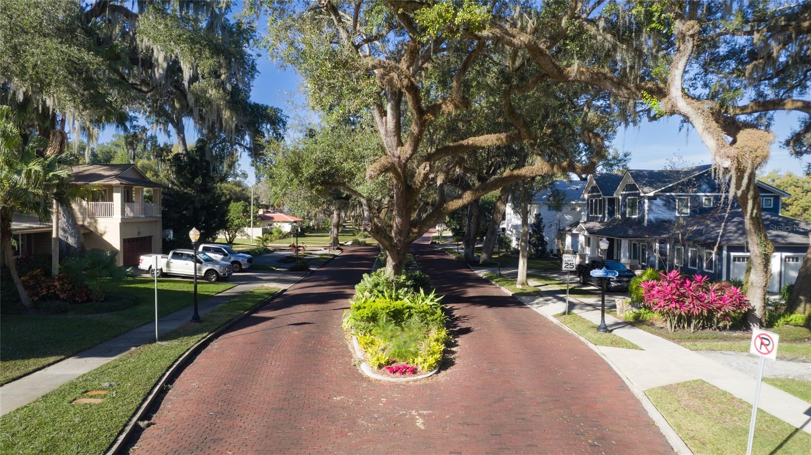 Image 2 of 69 For 1516 Lancaster Drive