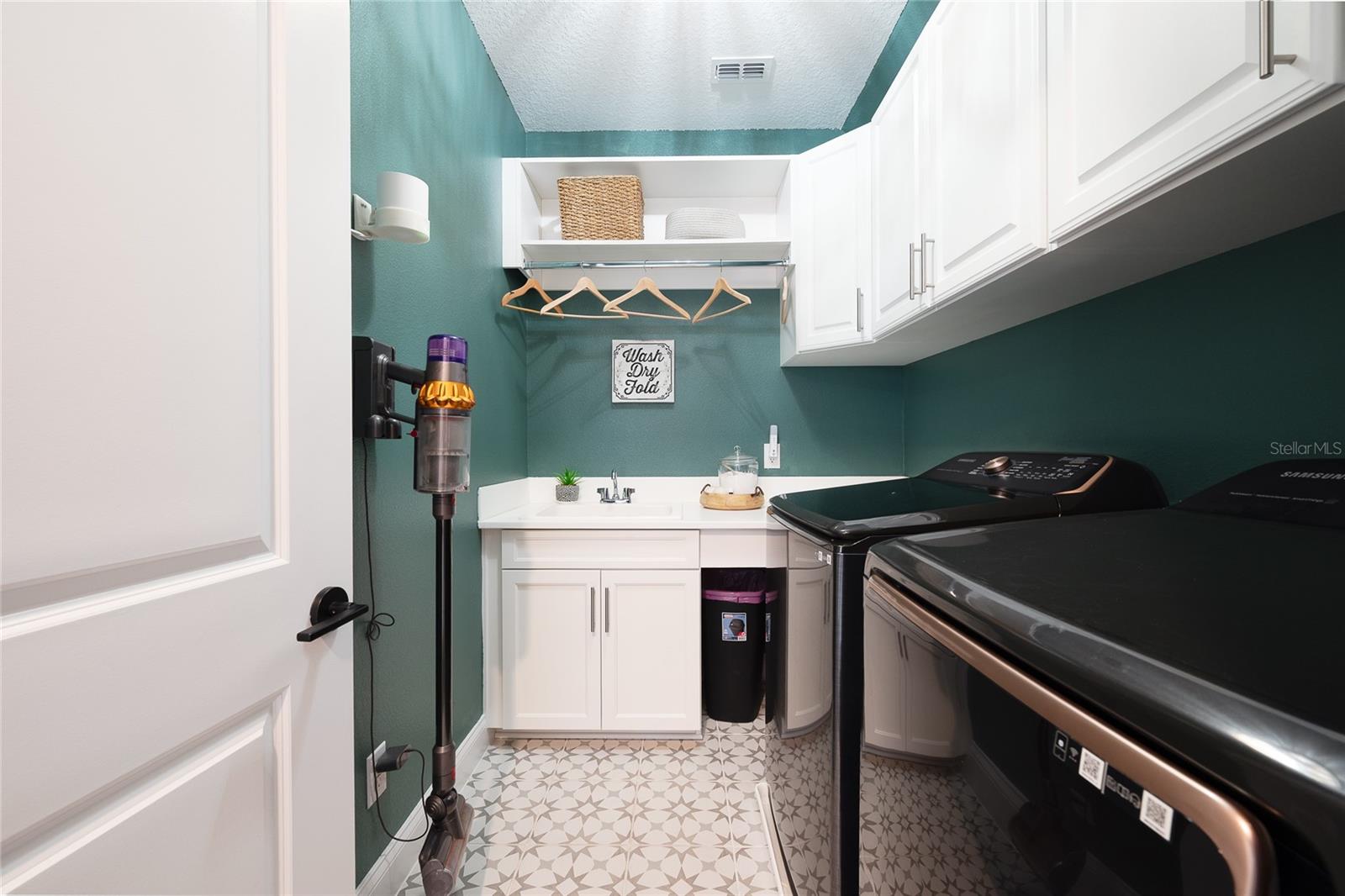 Image 40 of 69 For 1516 Lancaster Drive