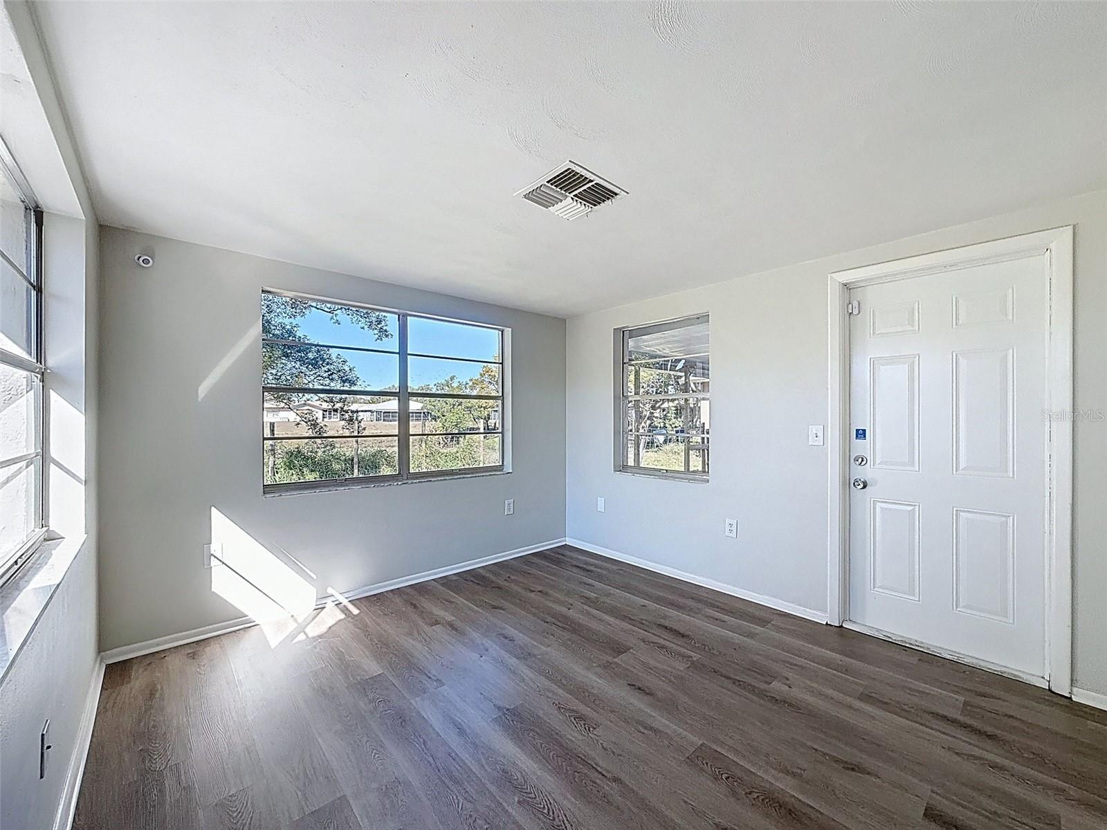 Image 24 of 37 For 5817 Elena Drive