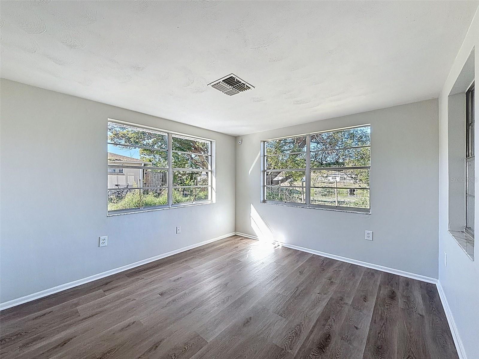 Image 25 of 37 For 5817 Elena Drive