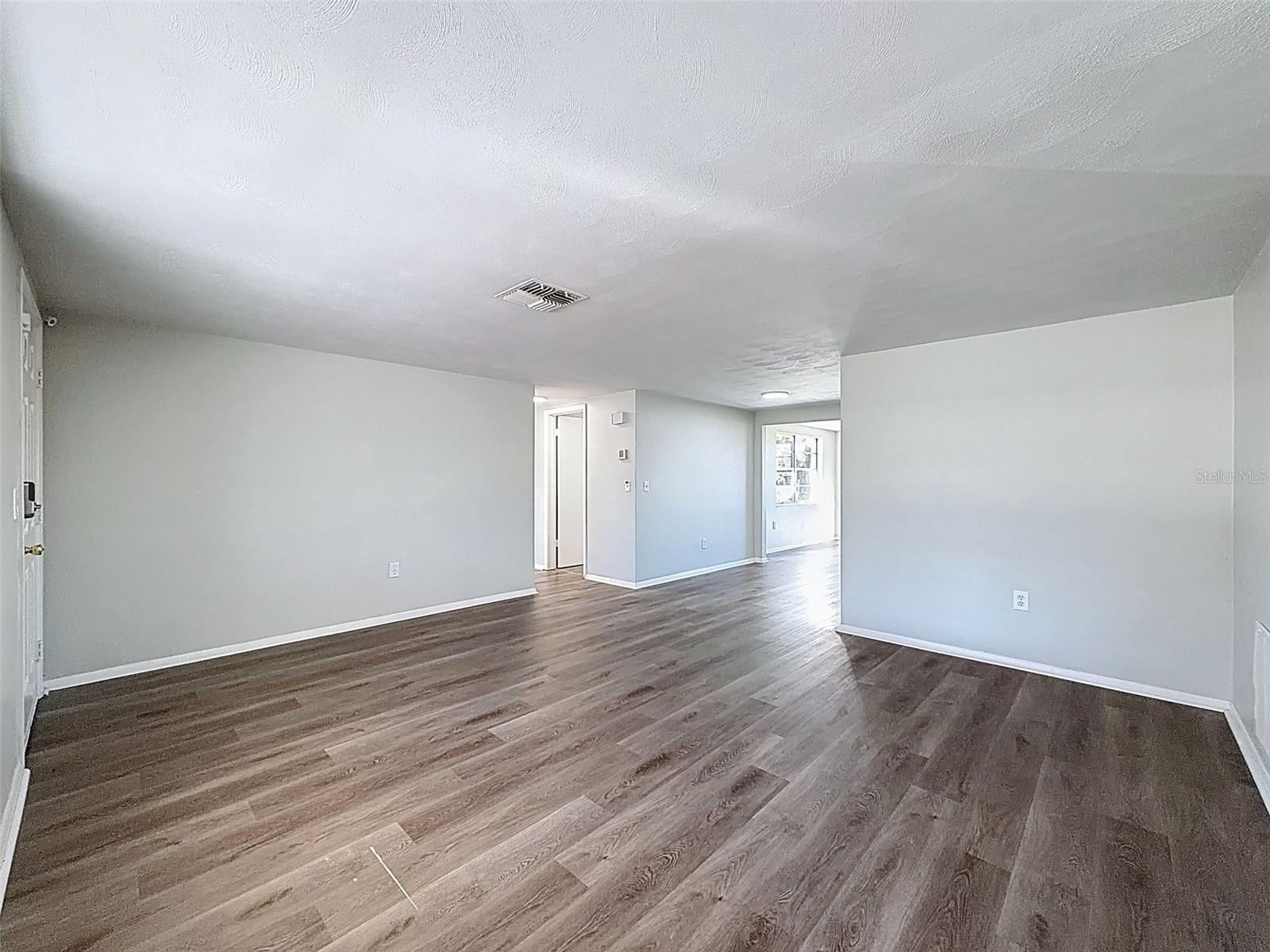 Image 5 of 37 For 5817 Elena Drive