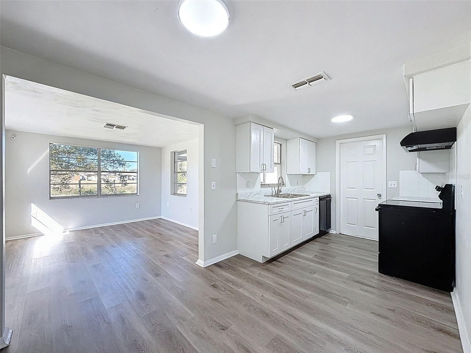 Image 7 of 37 For 5817 Elena Drive