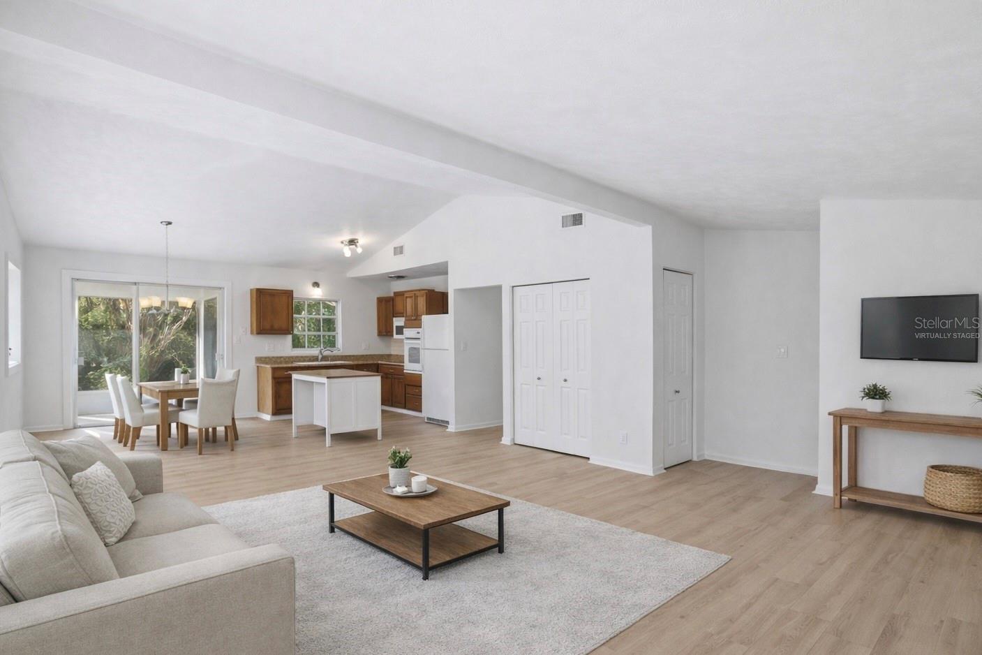 Image 22 of 27 For 989 Eastbrook Blvd