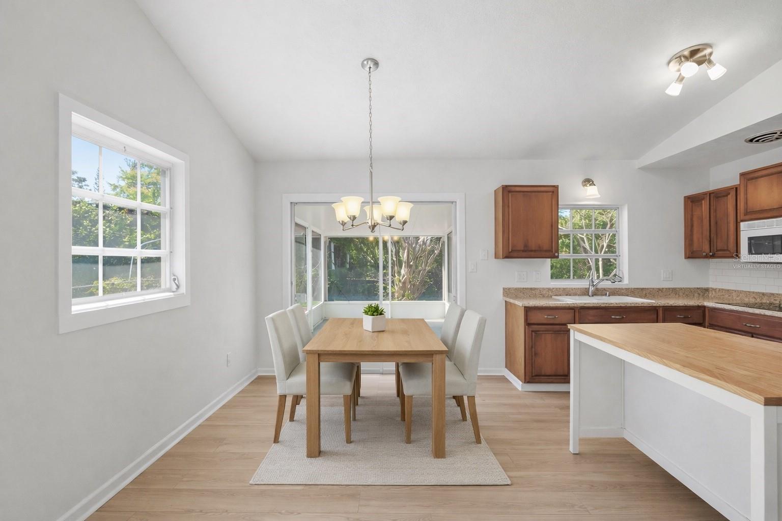 Image 23 of 27 For 989 Eastbrook Blvd