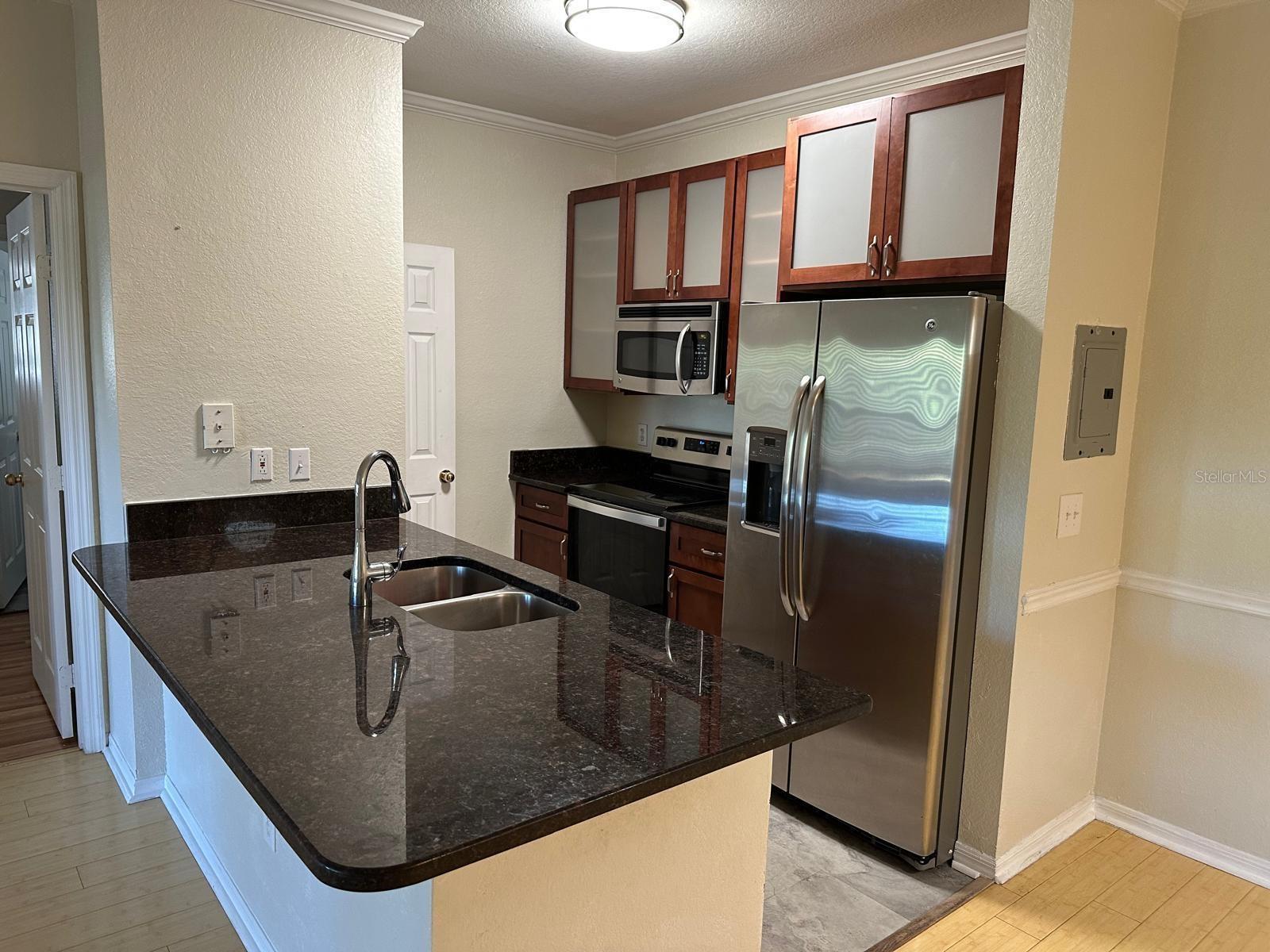 Image 3 of 13 For 3757 Conroy Road 2512