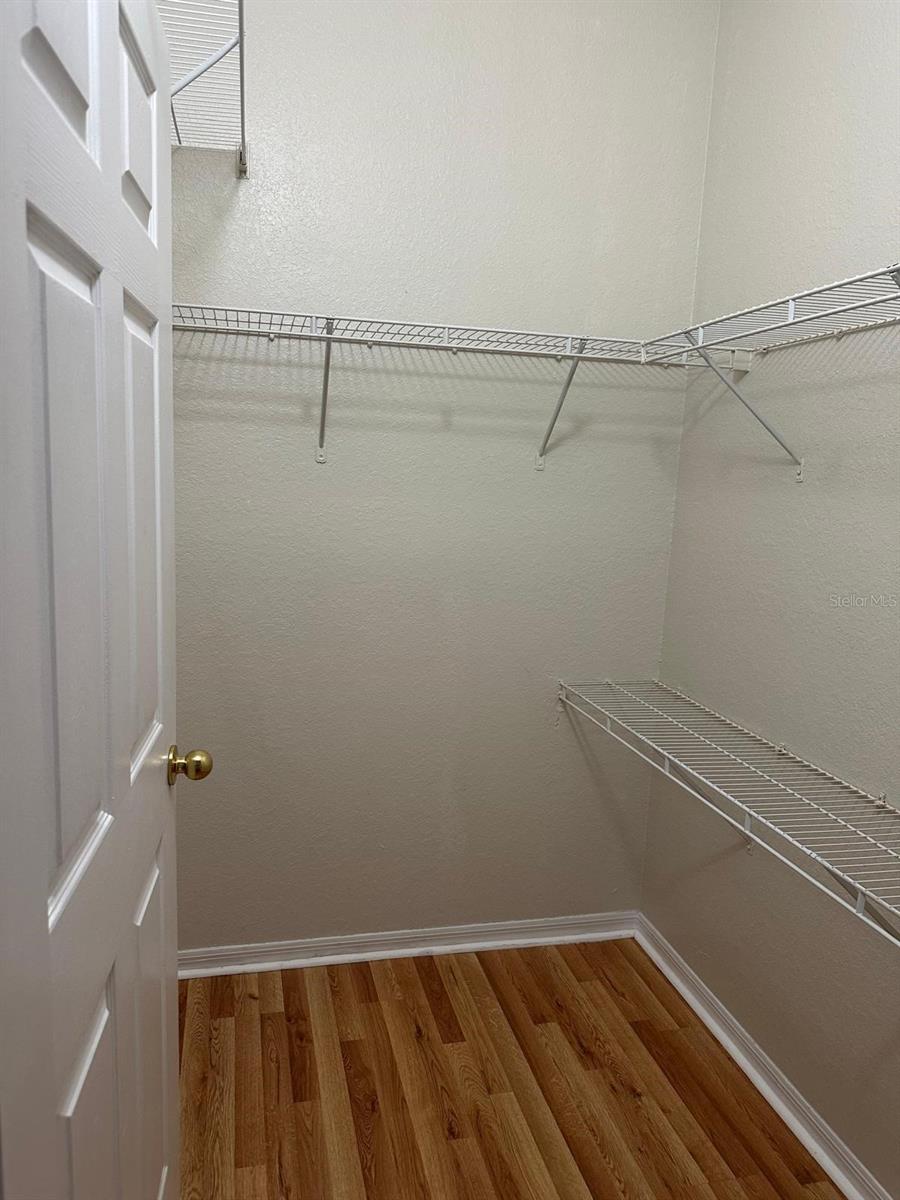 Image 7 of 13 For 3757 Conroy Road 2512