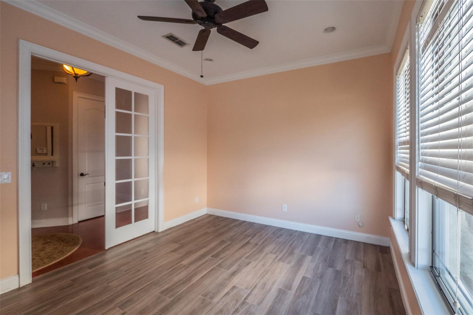 Image 17 of 64 For 681 Overspin Drive