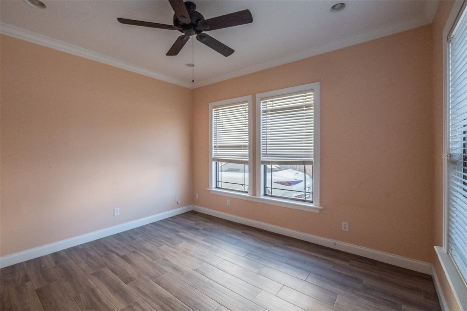 Image 18 of 64 For 681 Overspin Drive