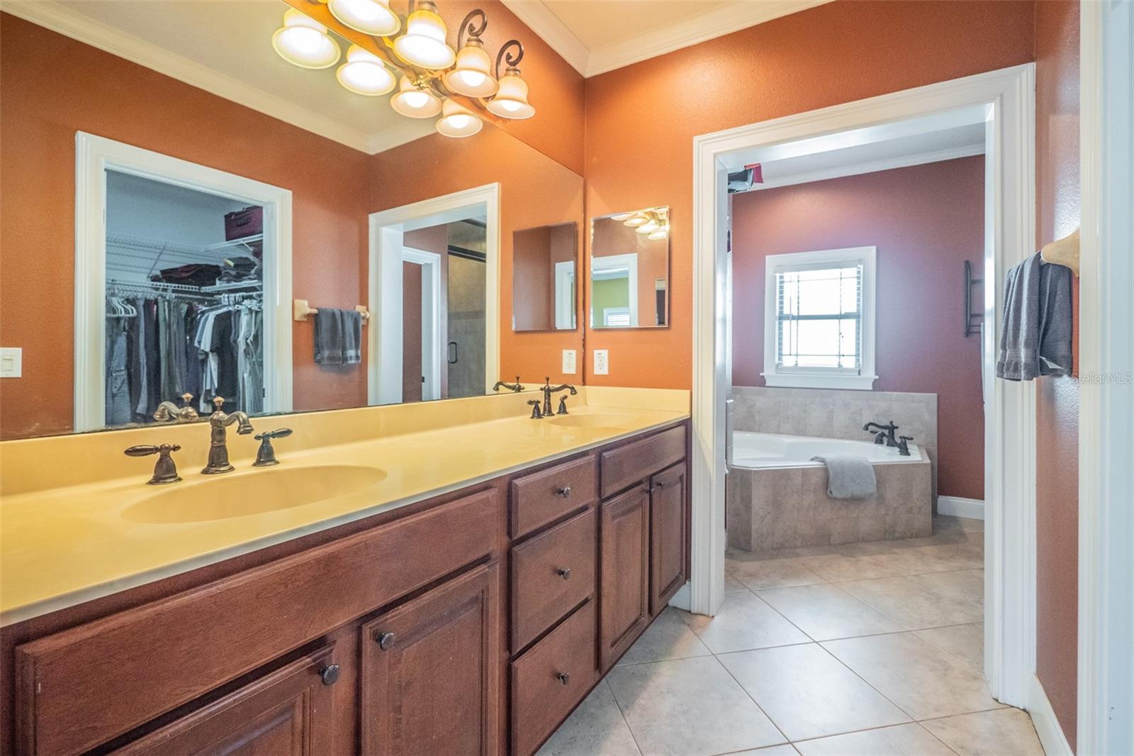 Image 29 of 64 For 681 Overspin Drive