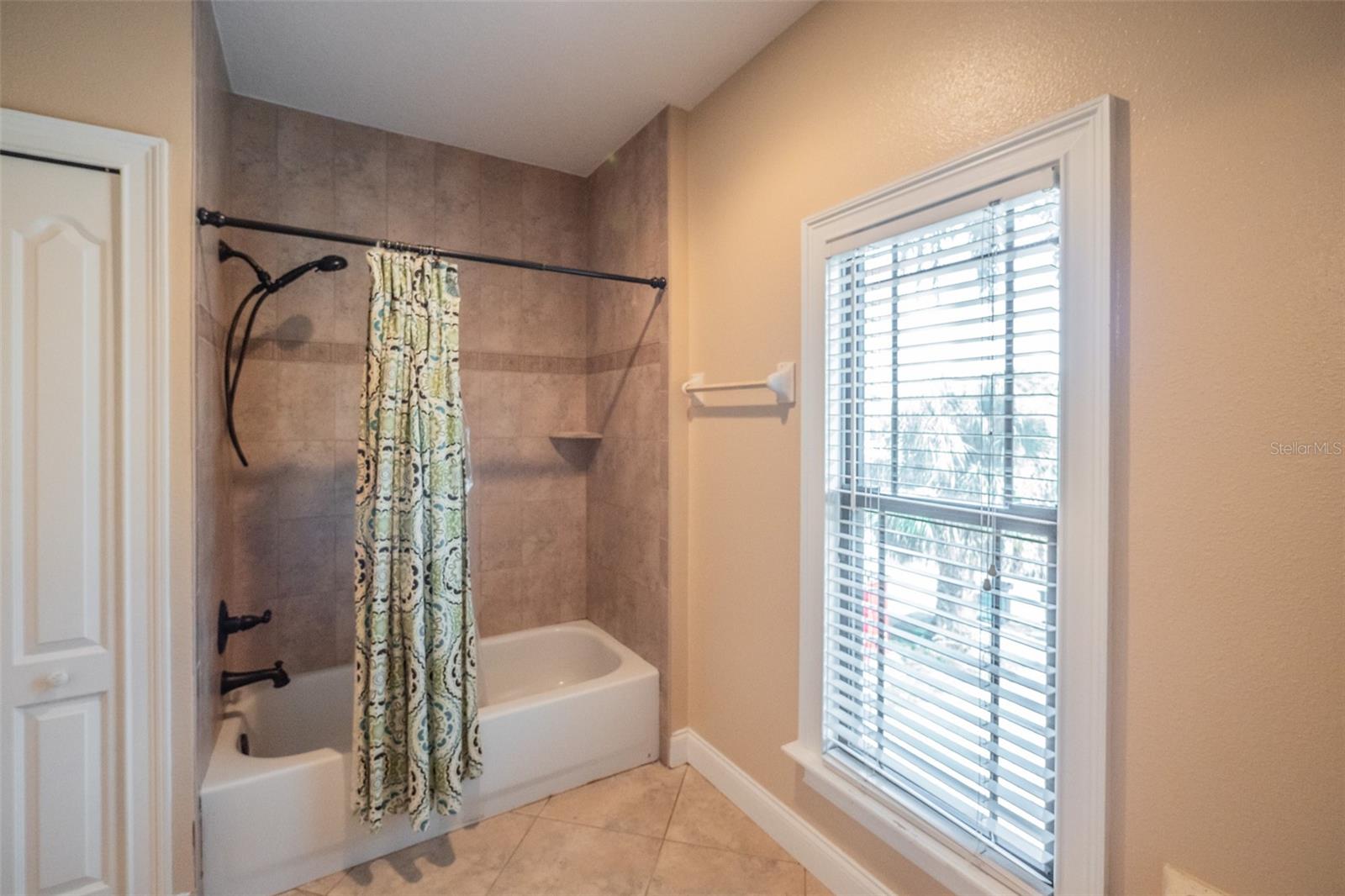 Image 38 of 64 For 681 Overspin Drive