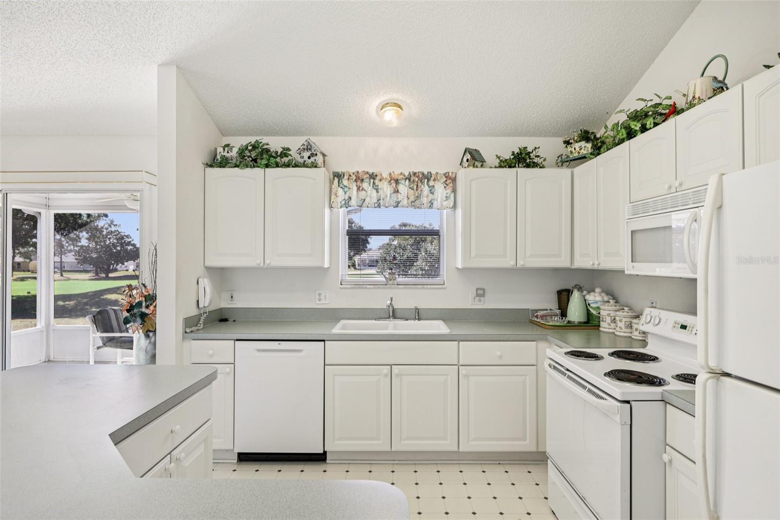 Image 6 of 20 For 1824 Durango Drive