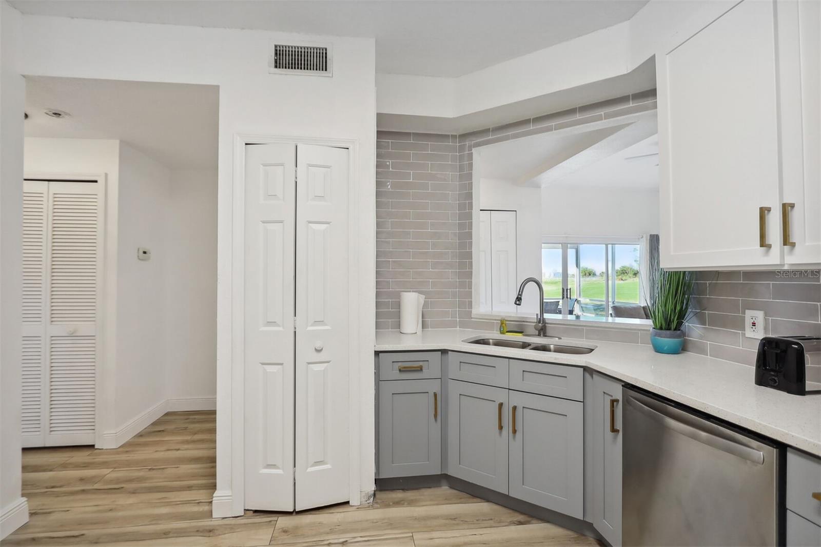 Image 34 of 39 For 312 Eagle Ridge Drive 312