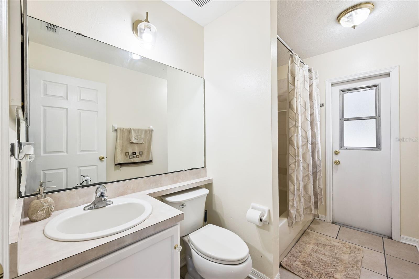 Image 17 of 20 For 313 Crisan Court