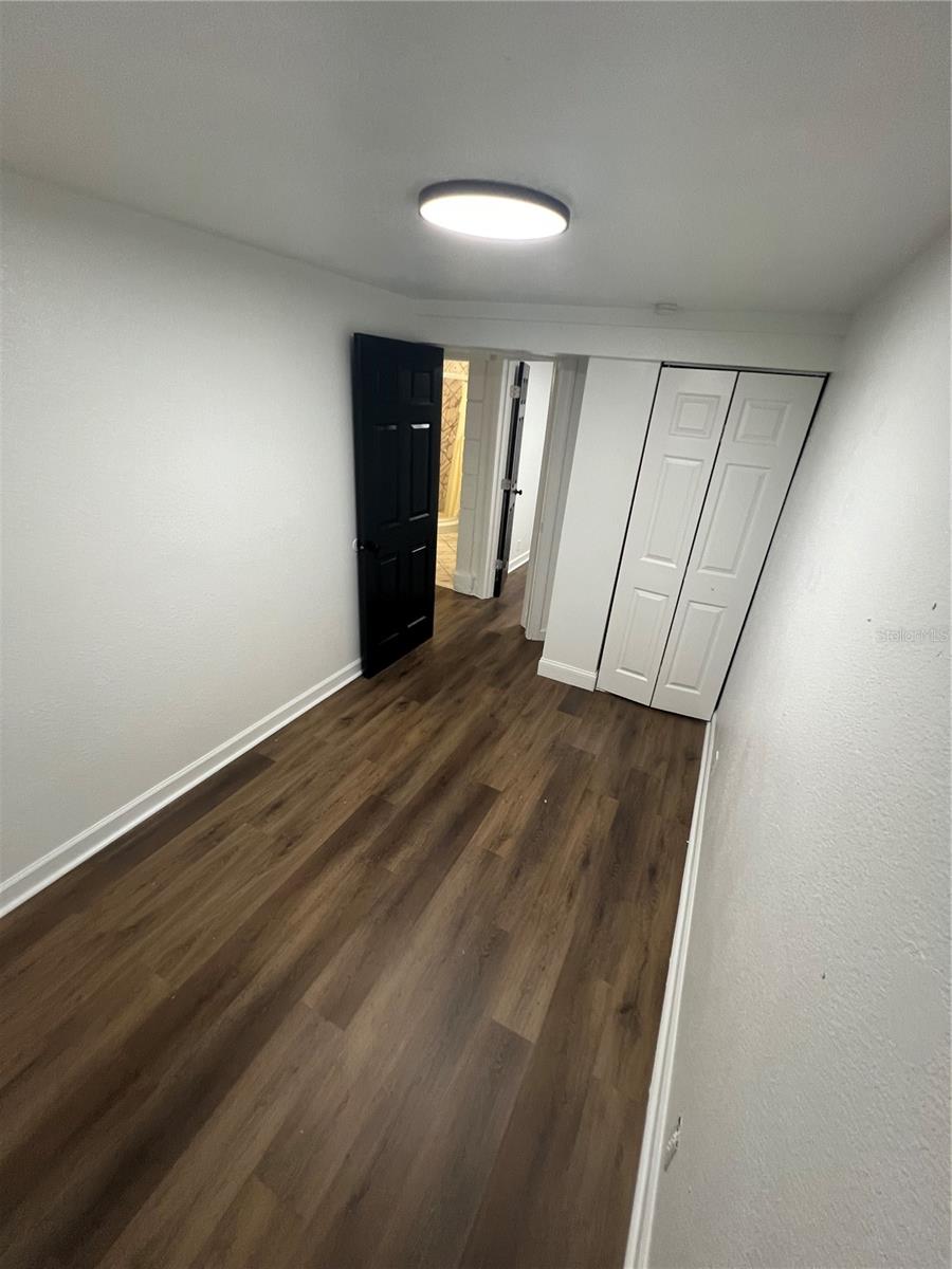 Image 12 of 20 For 5195 Countryside Court