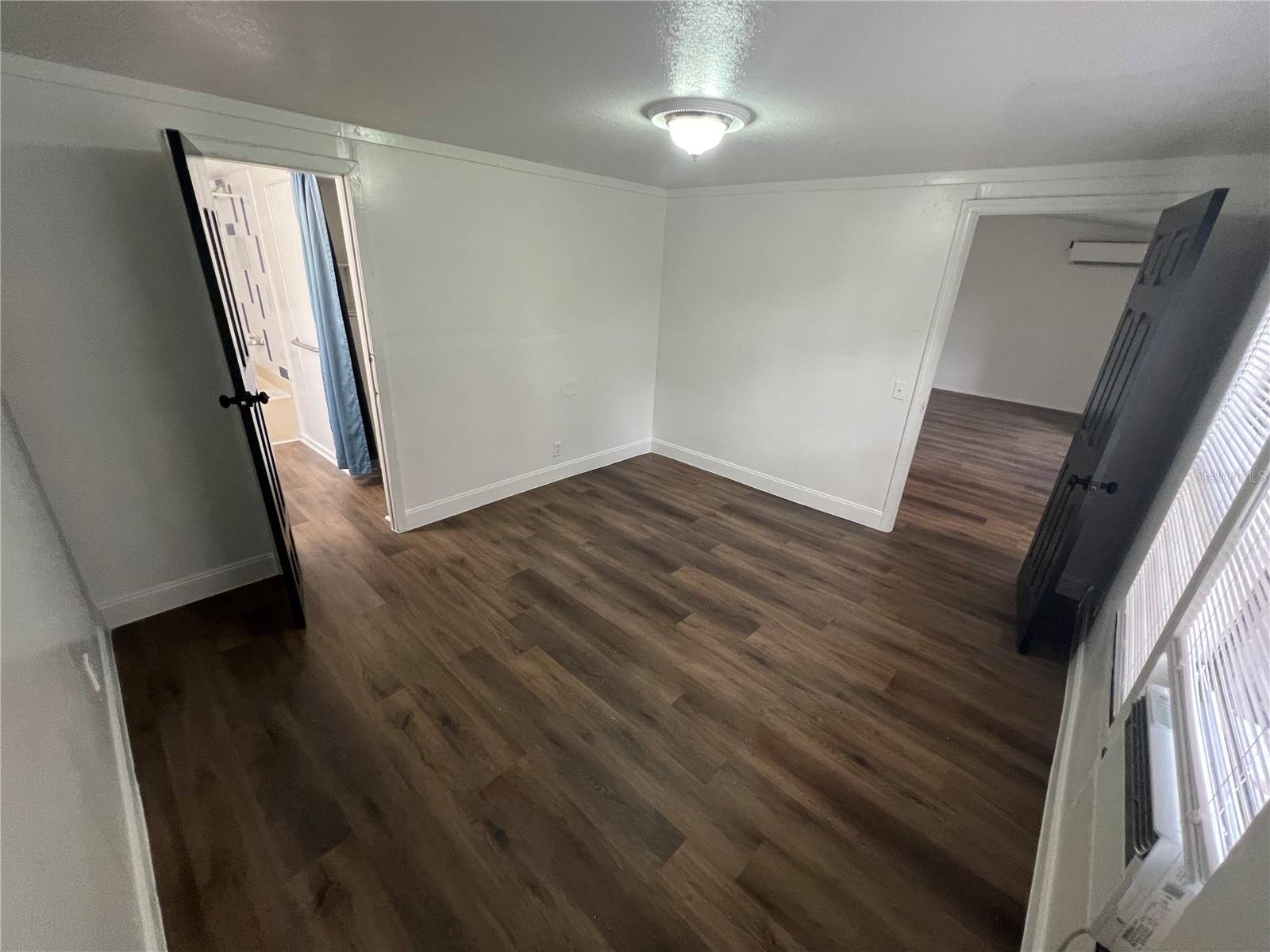 Image 9 of 20 For 5195 Countryside Court