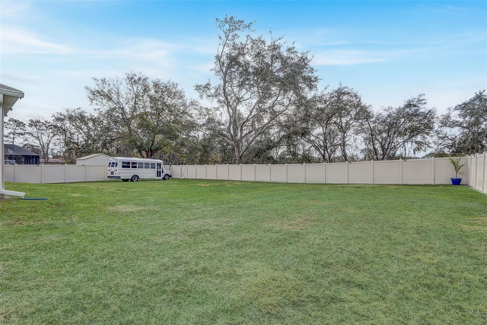 Image 26 of 33 For 2761 Summerfield Street