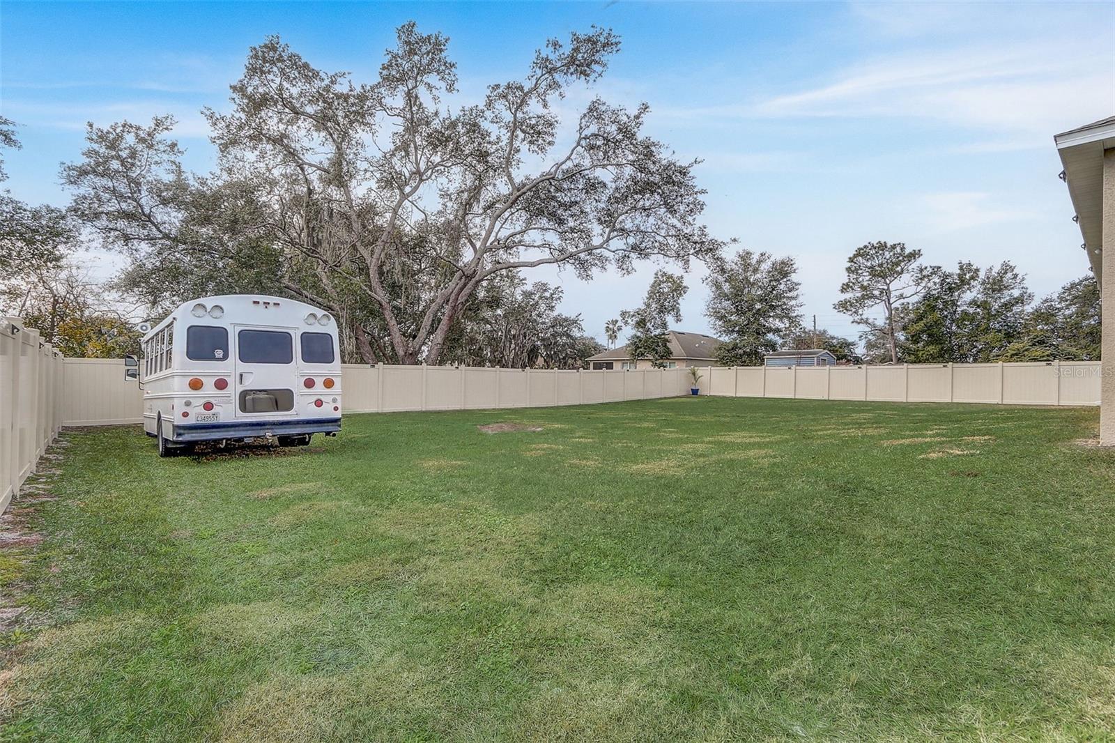 Image 27 of 33 For 2761 Summerfield Street