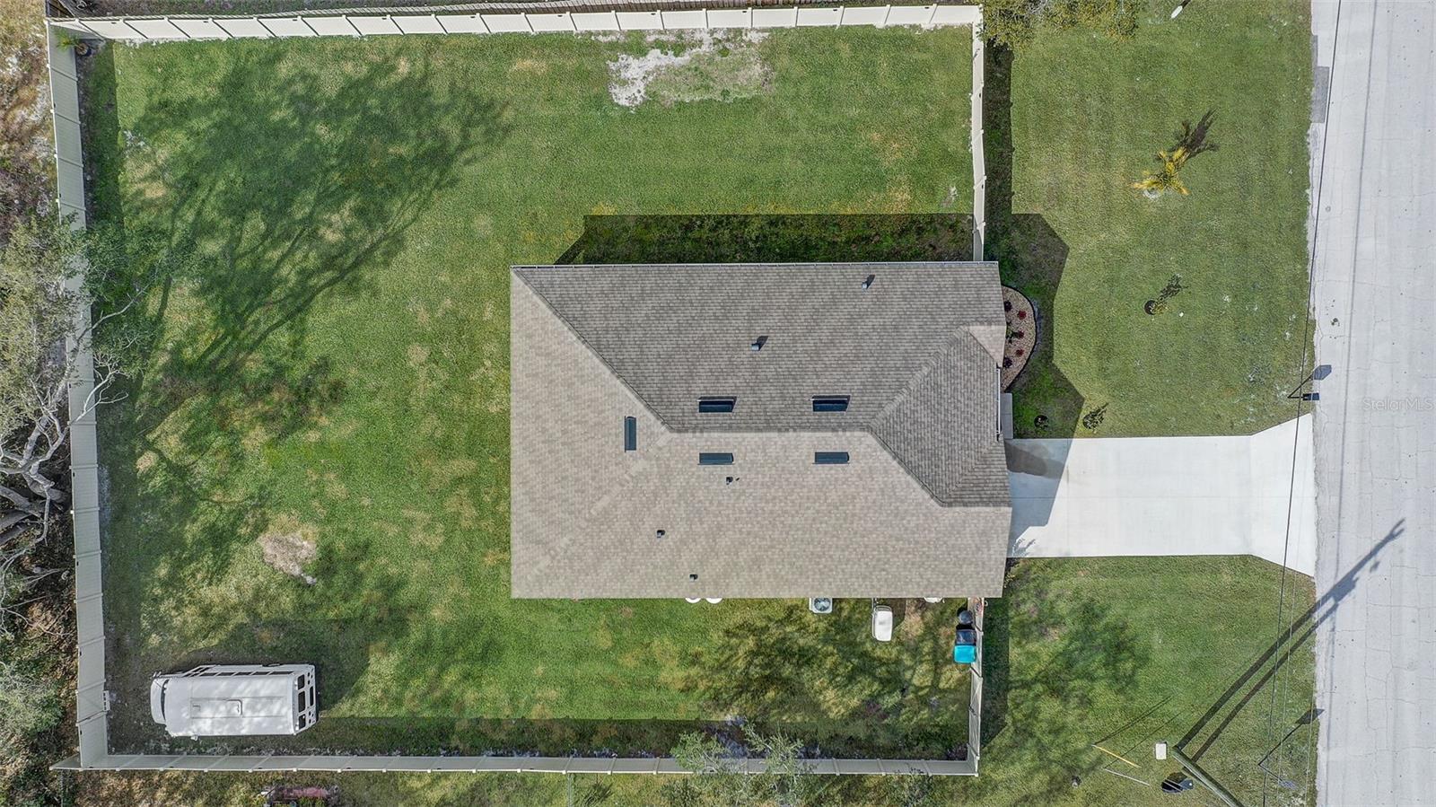 Image 32 of 33 For 2761 Summerfield Street