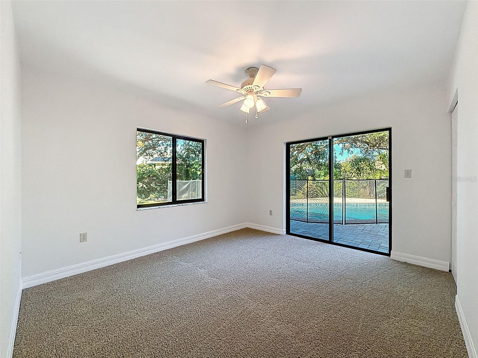 Image 42 of 62 For 915 Woodleaf Way