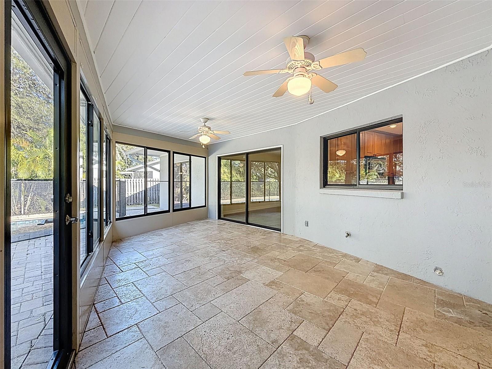 Image 49 of 62 For 915 Woodleaf Way