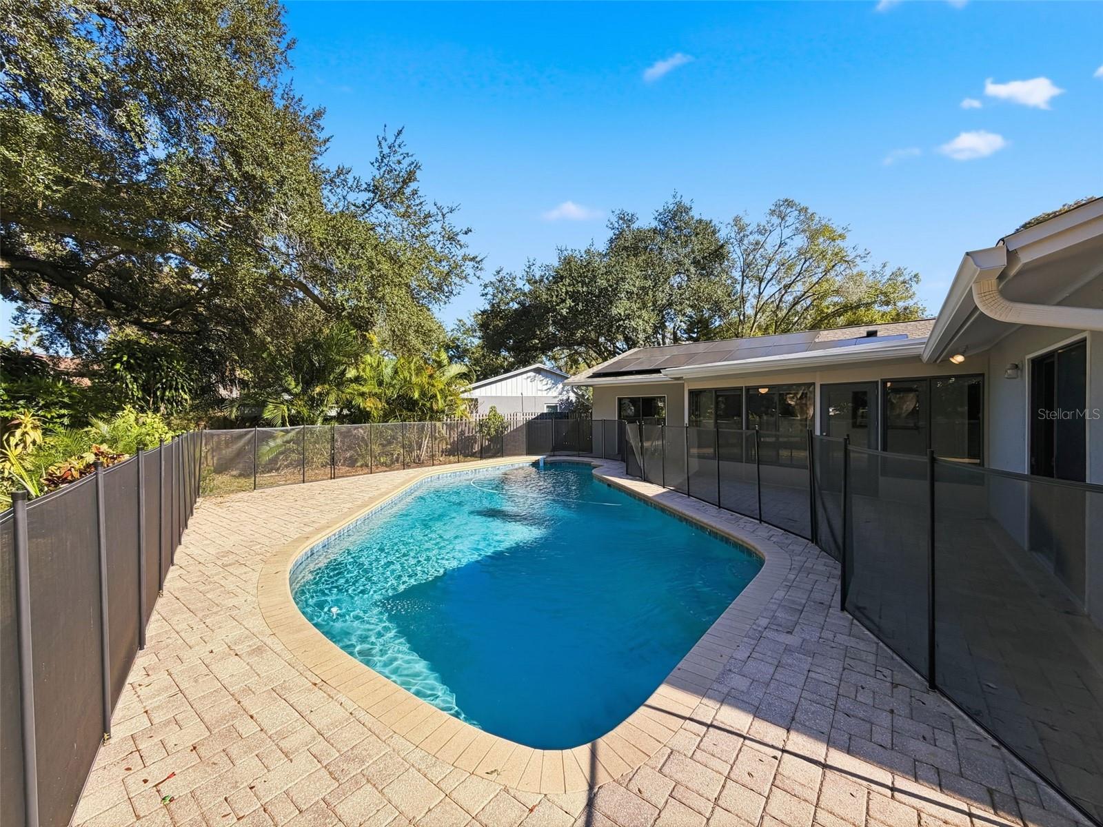 Image 52 of 62 For 915 Woodleaf Way