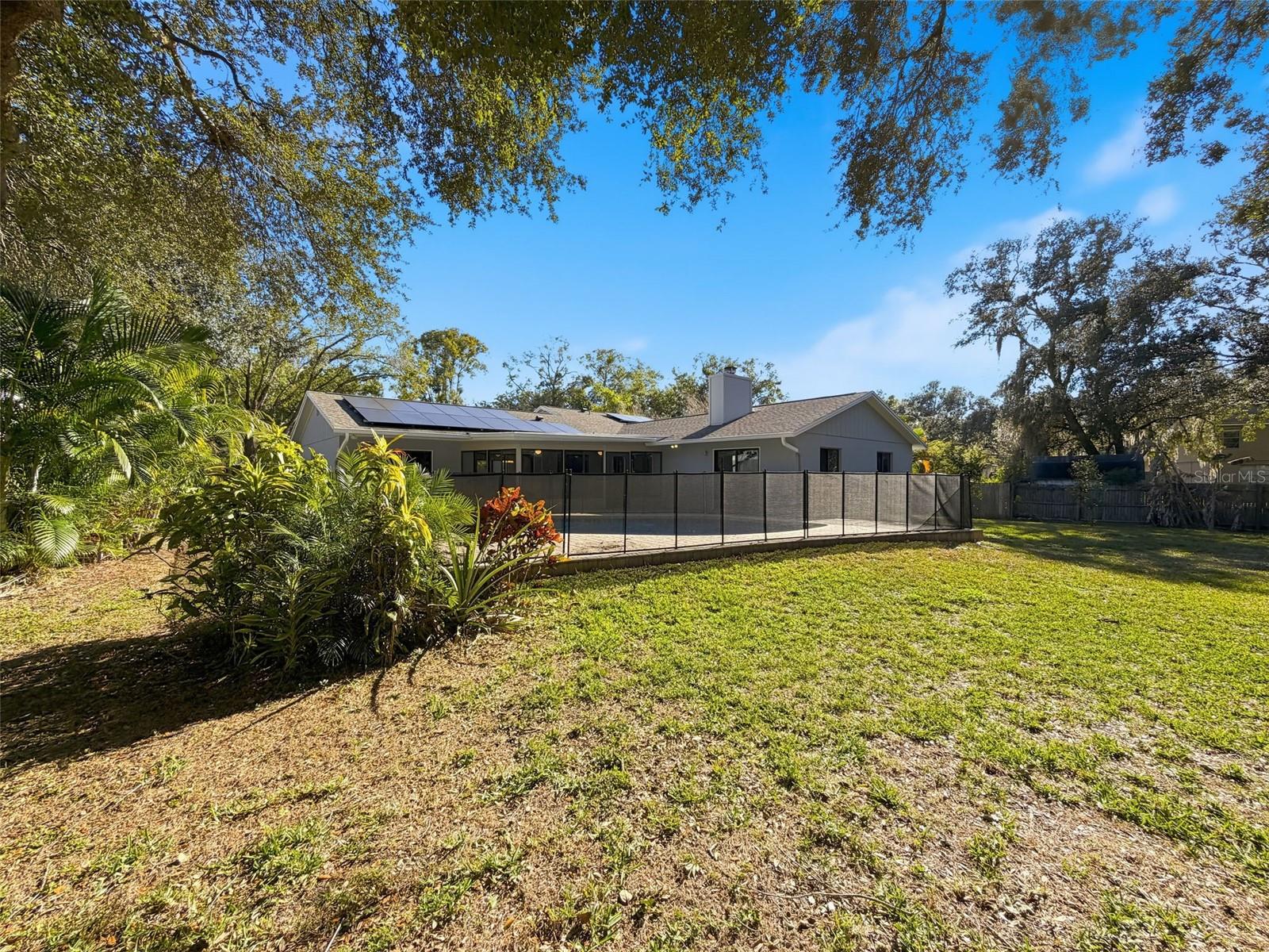 Image 56 of 62 For 915 Woodleaf Way