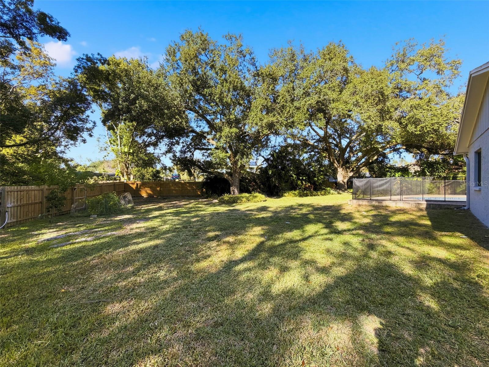 Image 58 of 62 For 915 Woodleaf Way