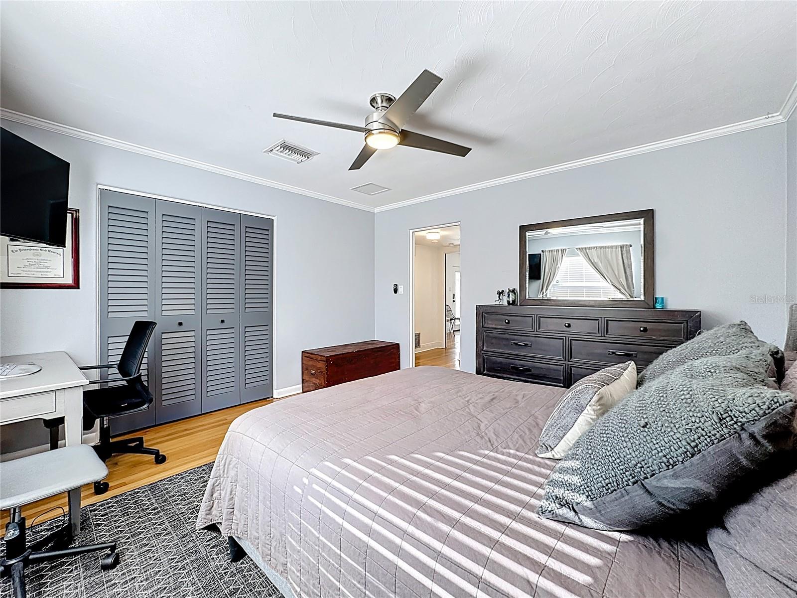 Image 31 of 59 For 3601 Neptune Drive